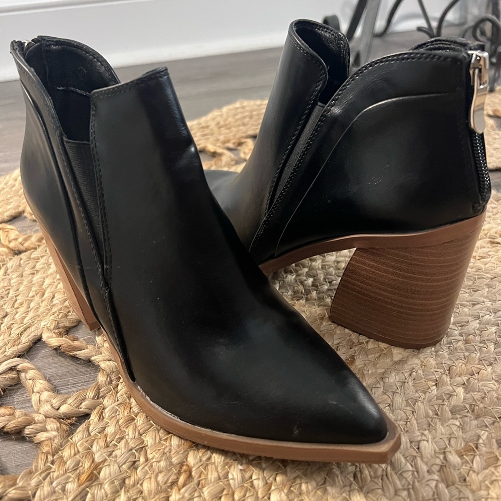 Pointy Toed Bootie